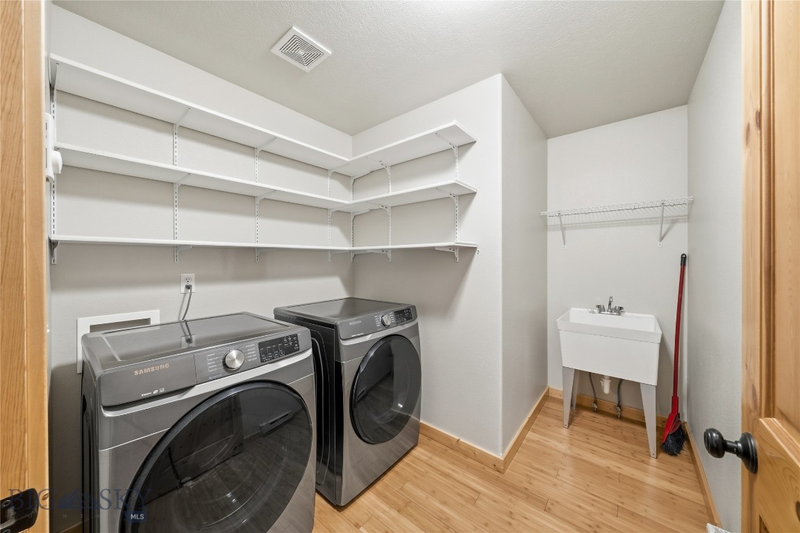 305 Lewis Avenue Property Photo 25
