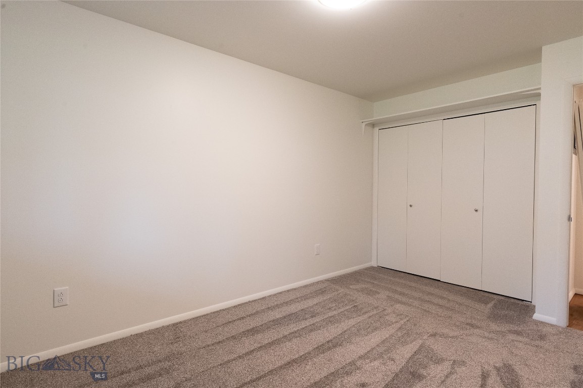 708 S 16th Avenue D Property Photo 20