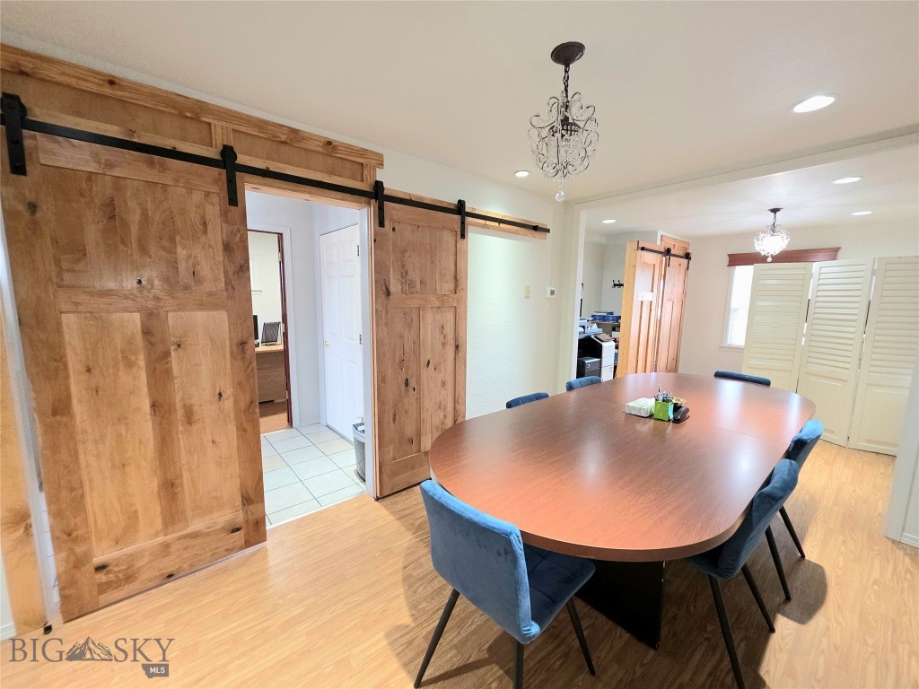 120 E Lyndale Street Property Photo 6