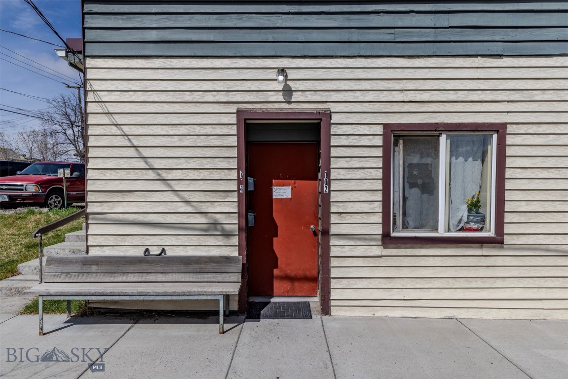 332 S Main Street Property Photo 4