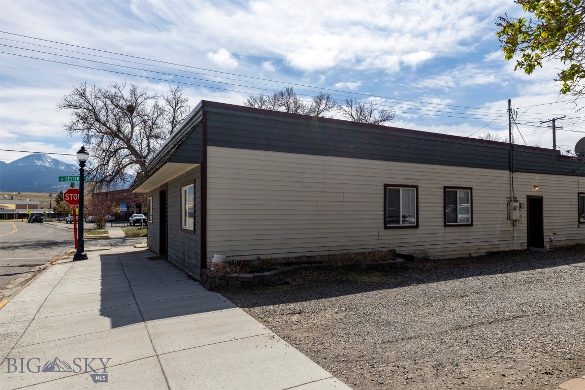 332 S Main Street Property Photo 41