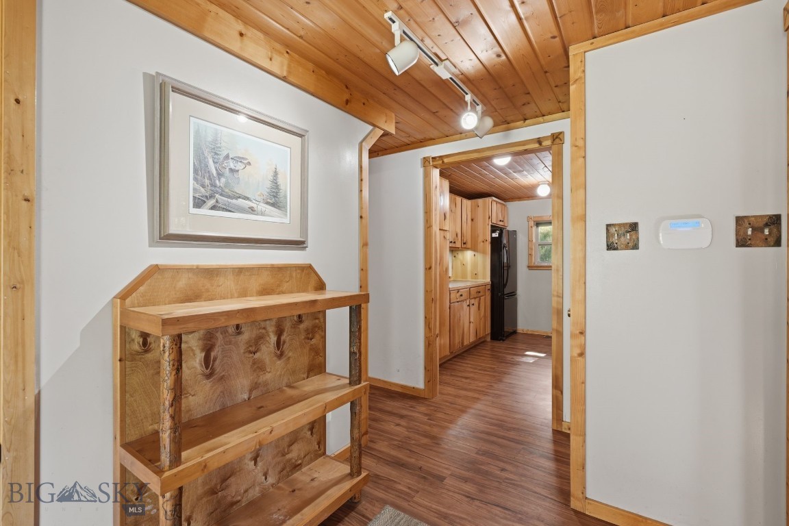 1105 South Boulder Rd Property Photo 16