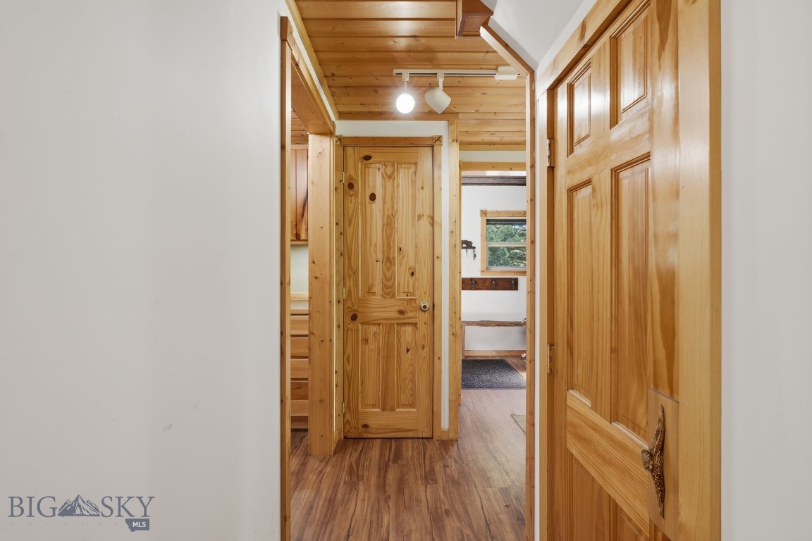1105 South Boulder Rd Property Photo 26