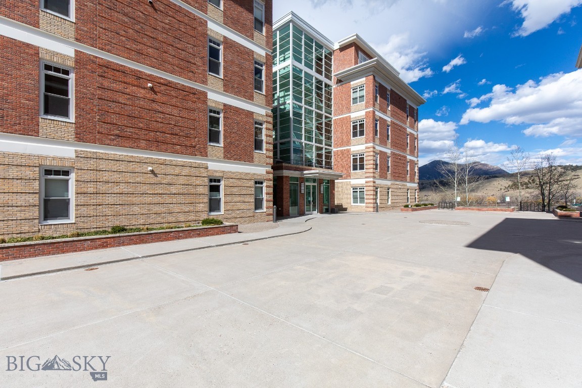 150 Village Crossing Way 3g Property Photo 2