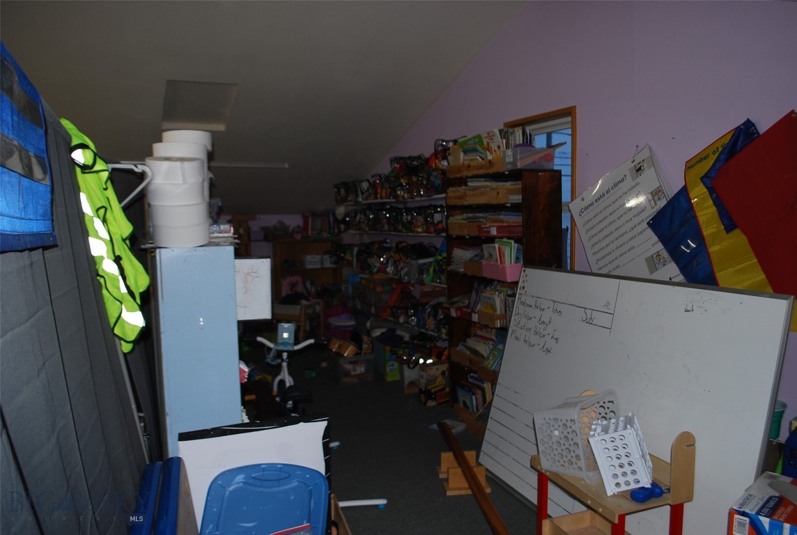 324 S Main Street Property Photo 18