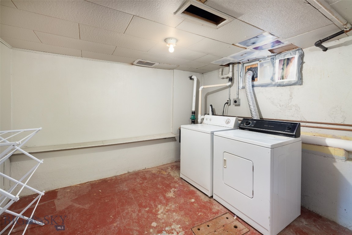 226 S E Street Property Photo 20
