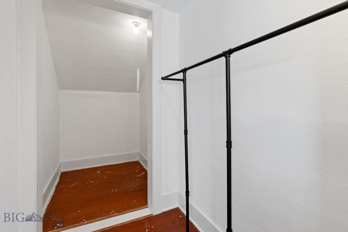 916 S Willson Avenue Property Photo 27