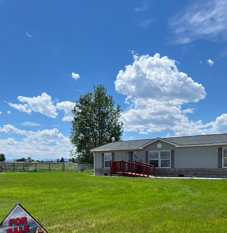 209 Taylor Drive Property Photo 2