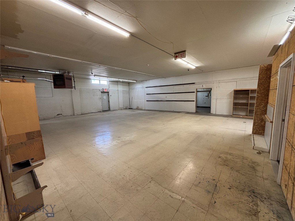 200 E Commercial Property Photo 16