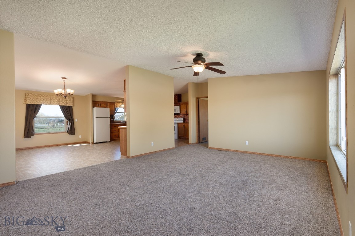 415 Tracy Ann Property Photo 14