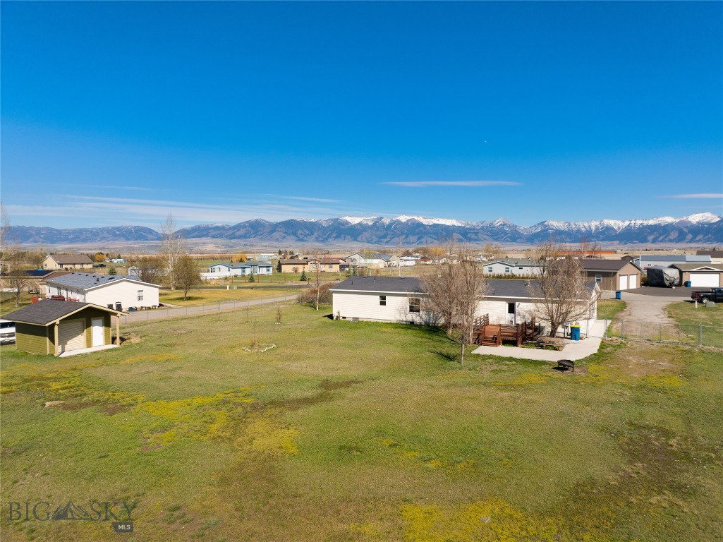 415 Tracy Ann Property Photo 32