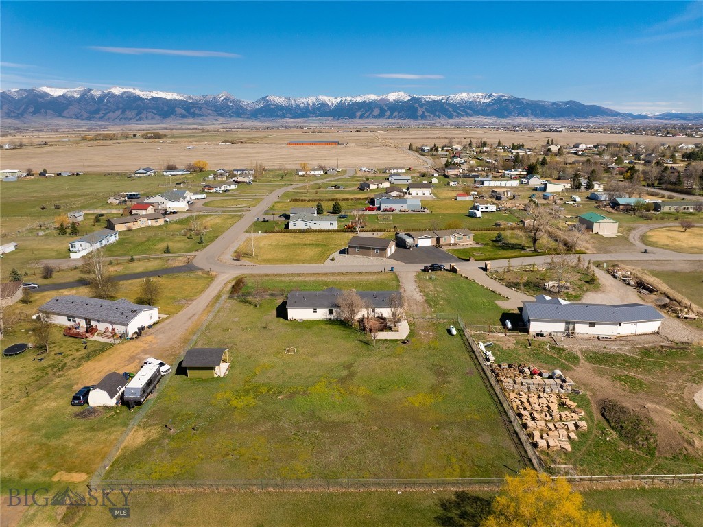 415 Tracy Ann Property Photo 33
