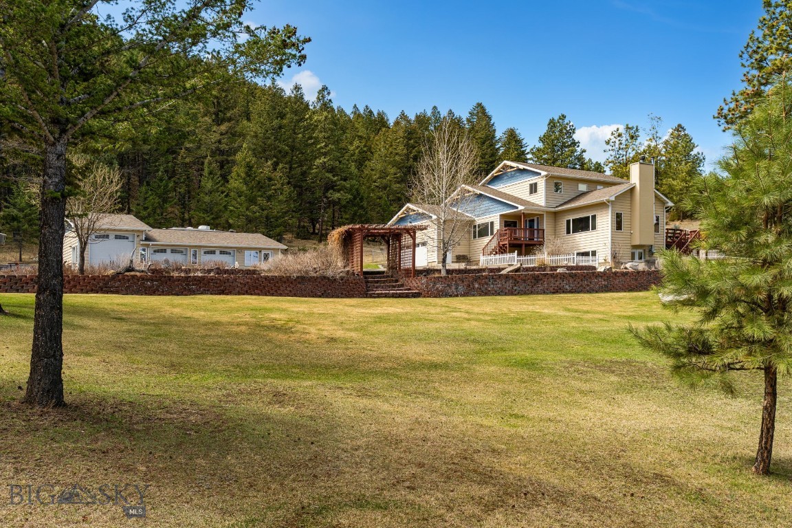 1059 State Highway 282 Property Photo 1