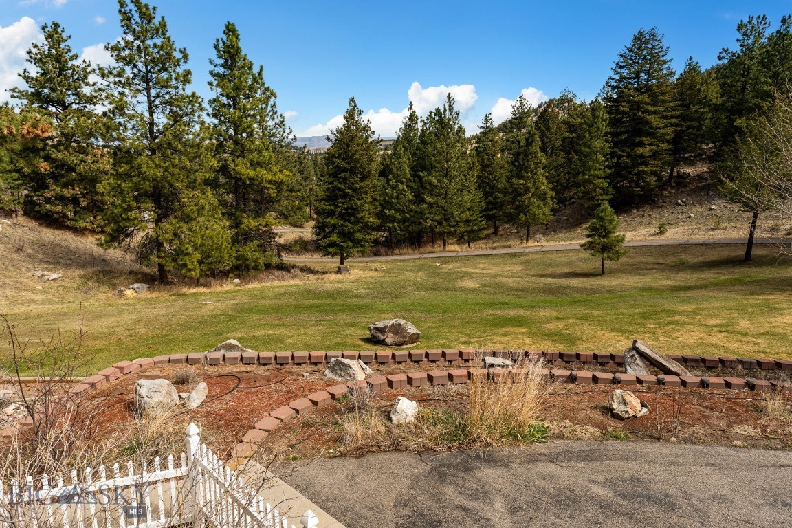 1059 State Highway 282 Property Photo 23