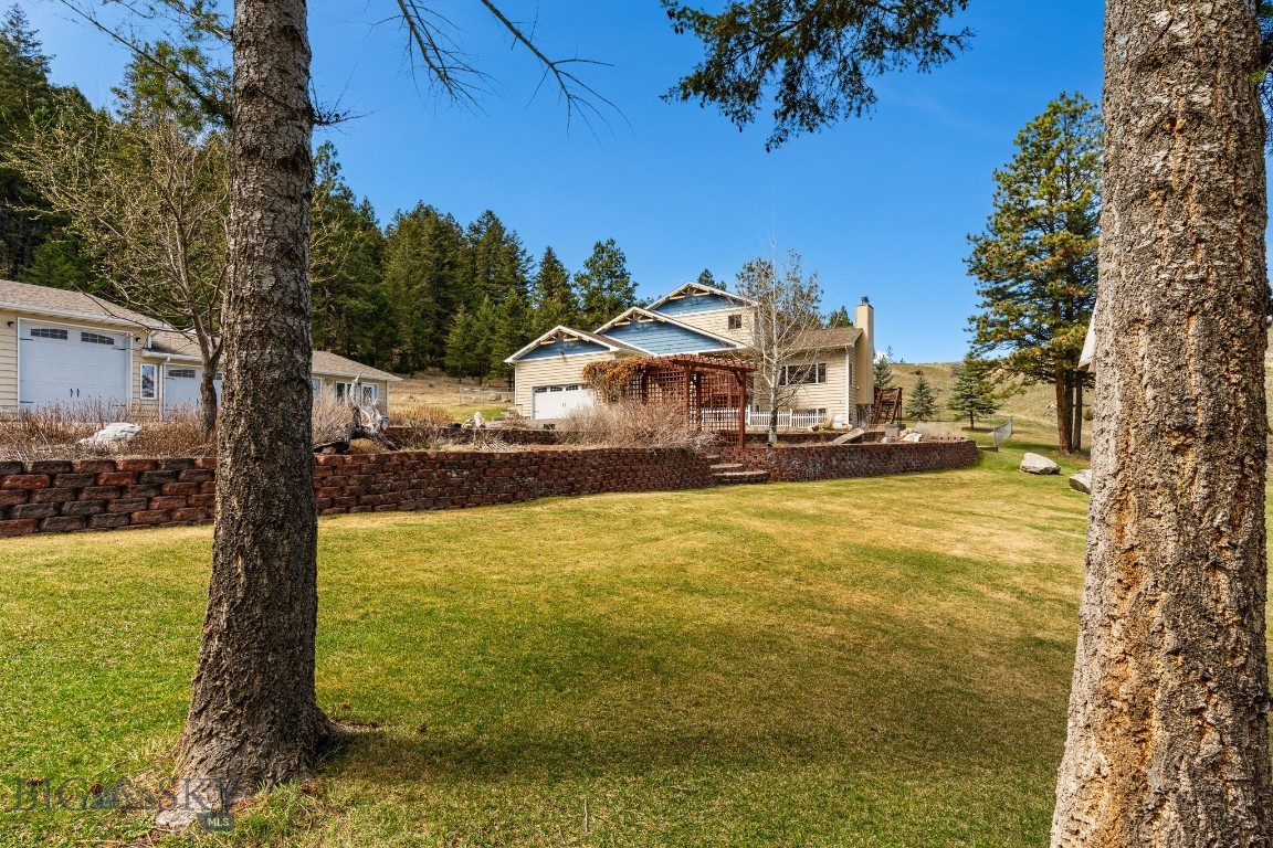 1059 State Highway 282 Property Photo 36