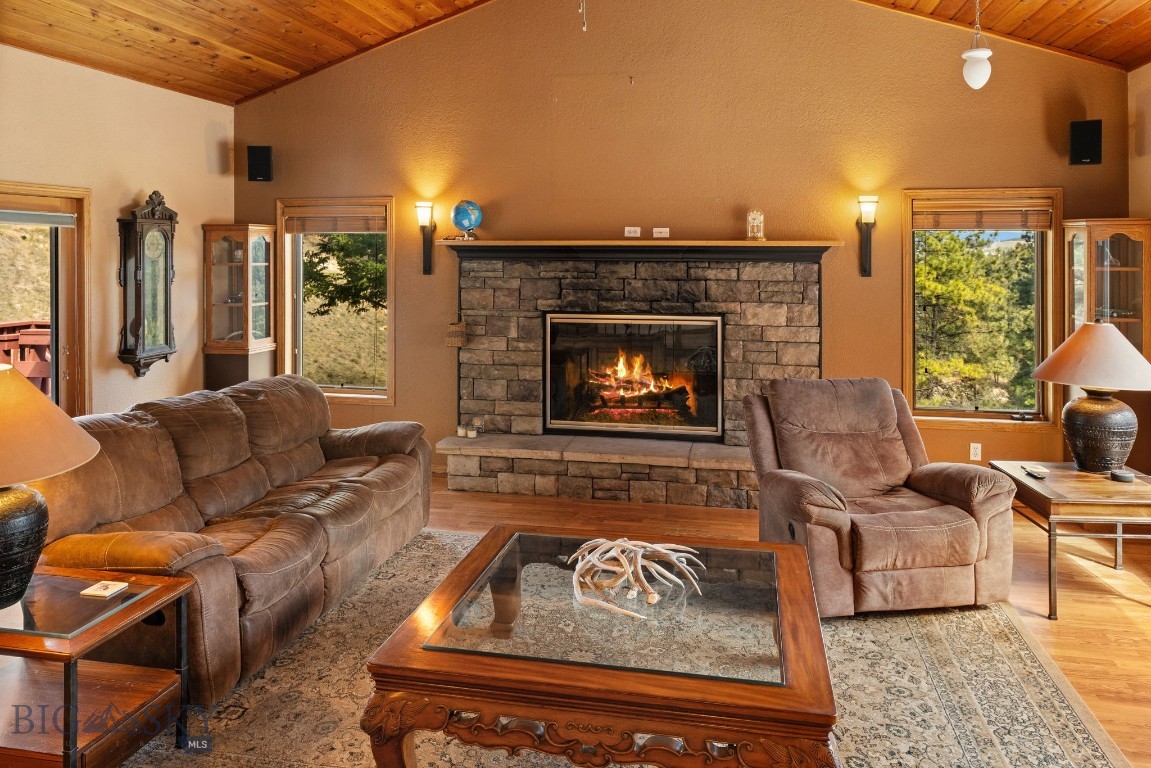 1059 State Highway 282 Property Photo 48