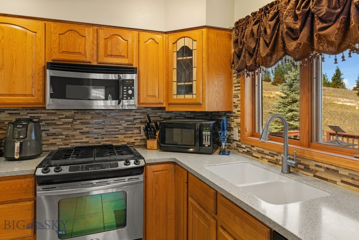 1059 State Highway 282 Property Photo 53