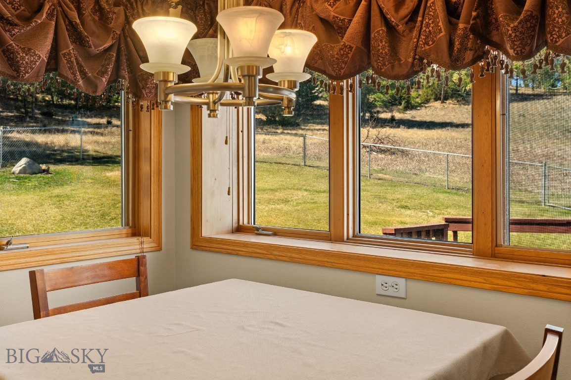 1059 State Highway 282 Property Photo 54