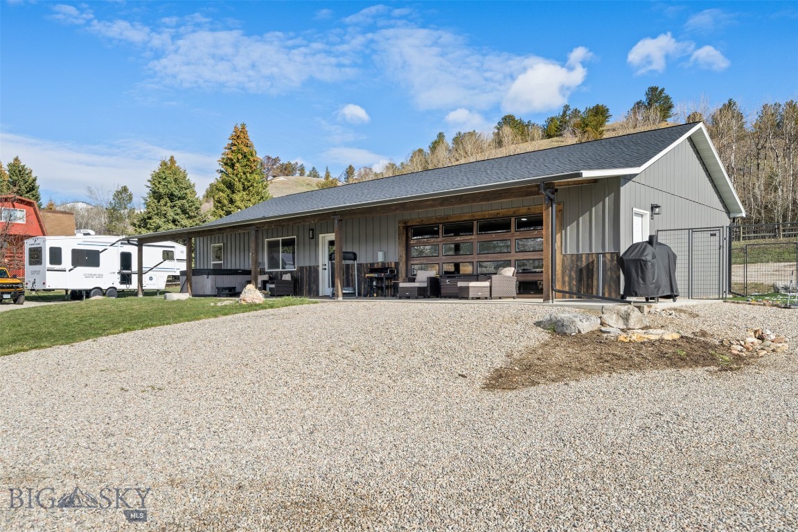 3015 N Cable Road N Property Photo 14