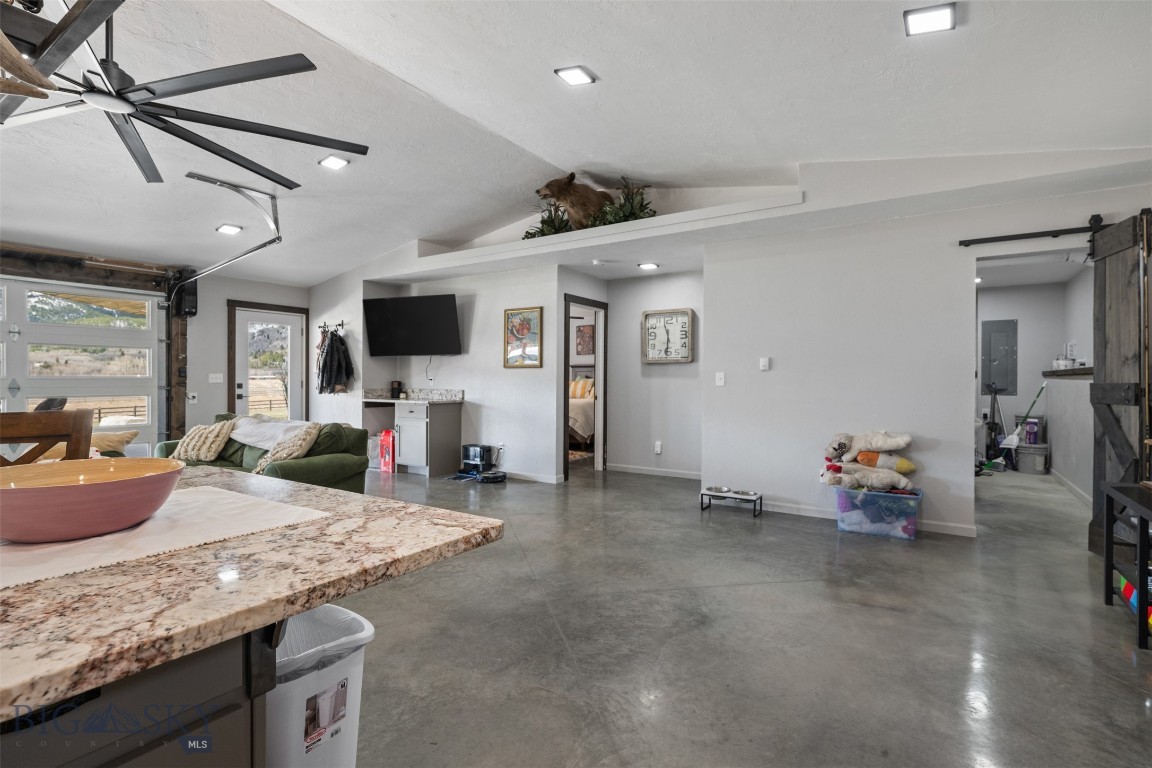 3015 N Cable Road N Property Photo 67