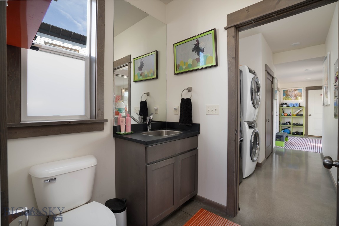 3376 Fen Way Property Photo 10