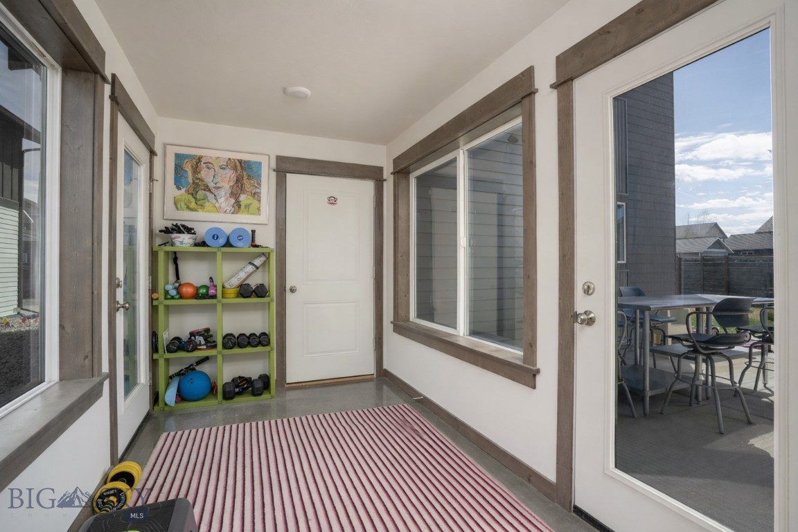 3376 Fen Way Property Photo 12