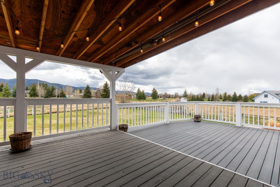 8116 Alamosa Circle Property Photo 3