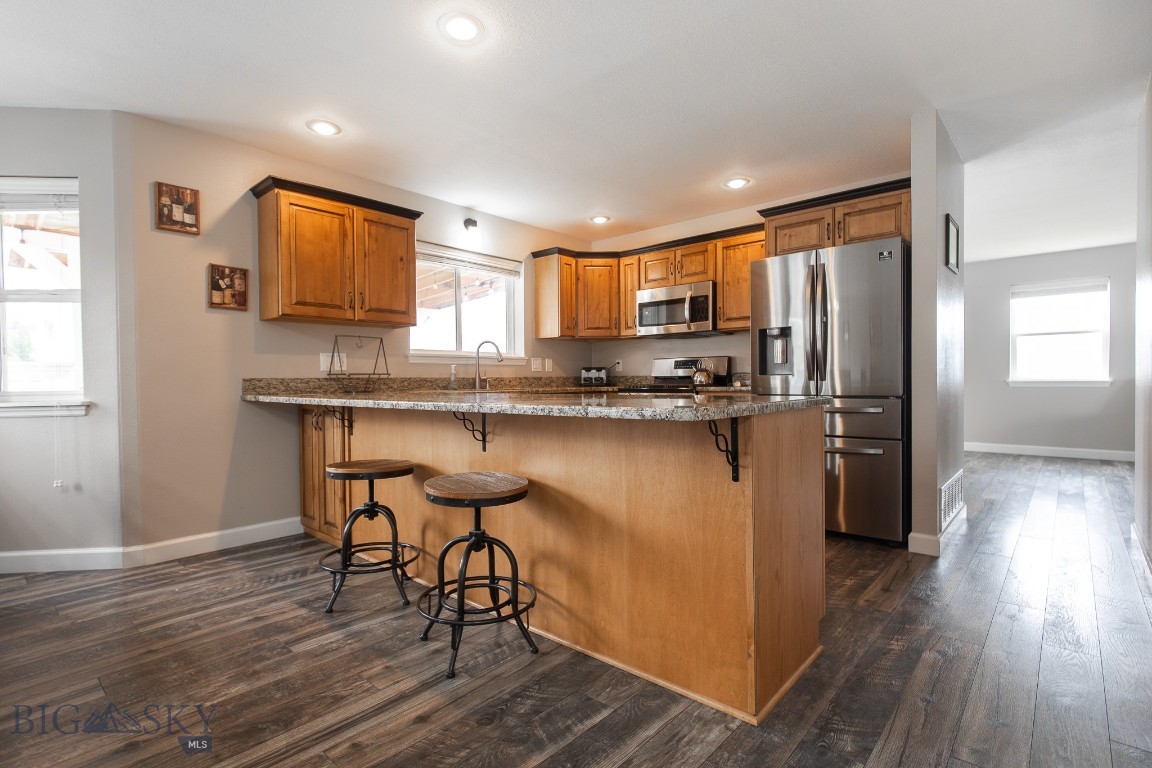 8116 Alamosa Circle Property Photo 4