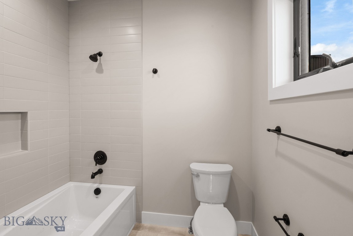 179 Creekbank Loop Property Photo 36