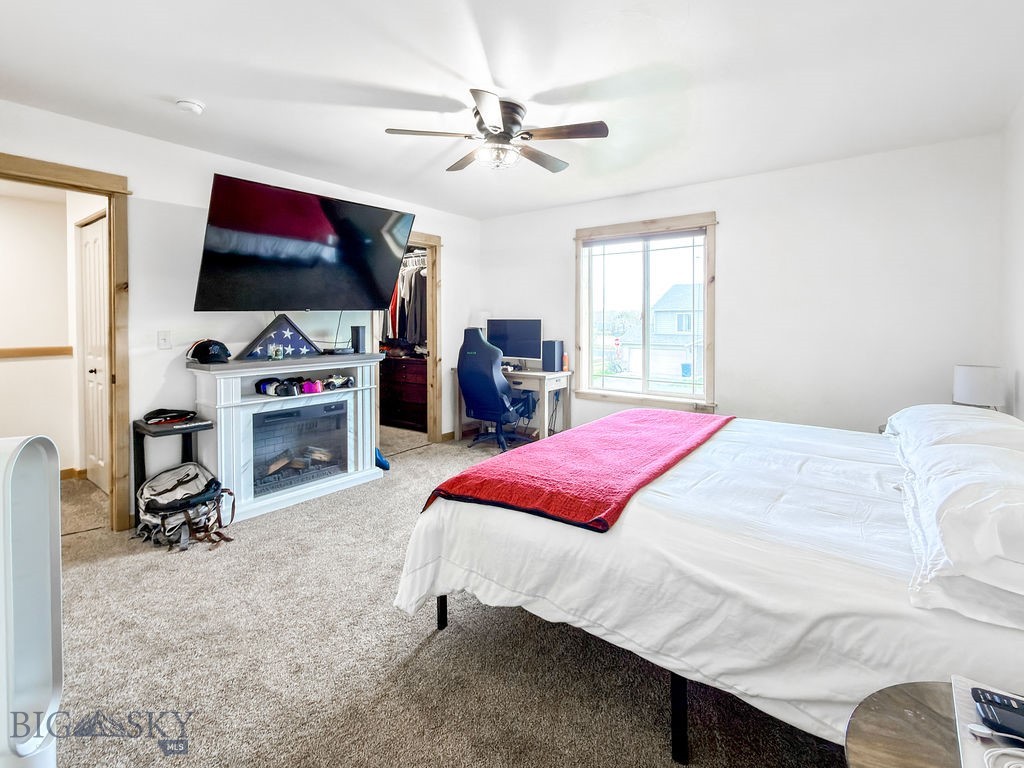 23 Prairie Grass B Property Photo 9
