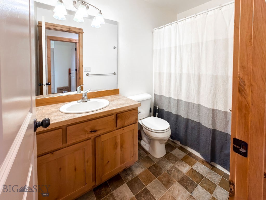23 Prairie Grass B Property Photo 18
