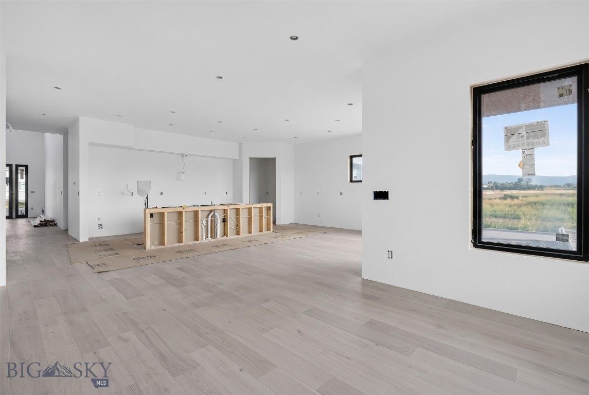 277 Creekbank Loop Property Photo 3