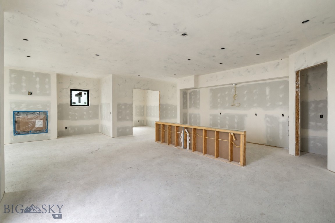 277 Creekbank Loop Property Photo 9