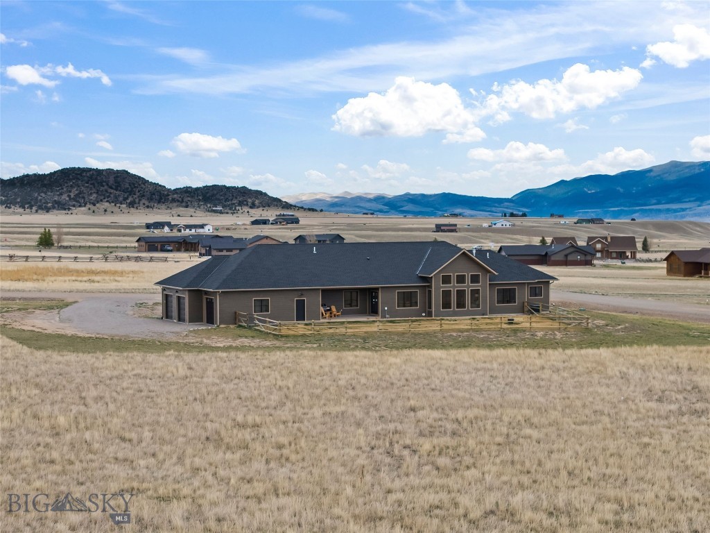 5 Bugle Court Property Photo 2