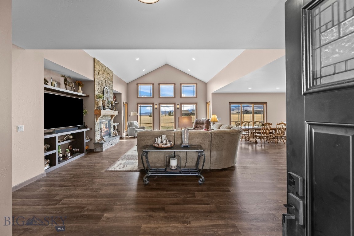 5 Bugle Court Property Photo 8
