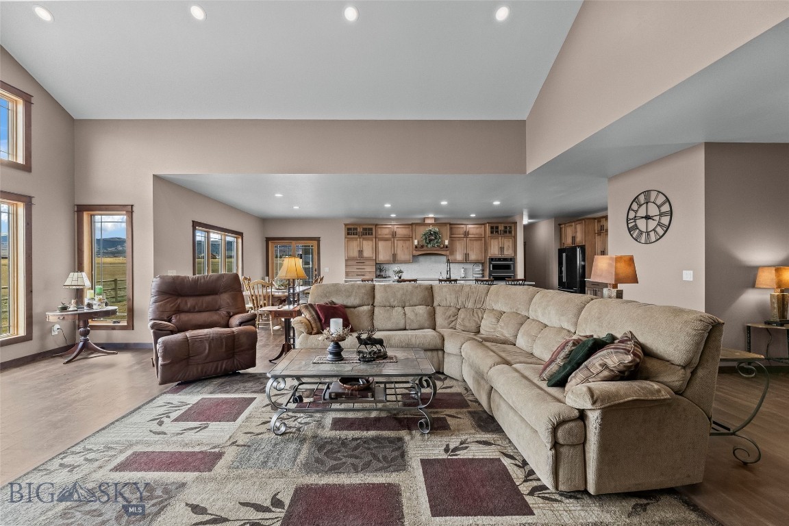 5 Bugle Court Property Photo 14