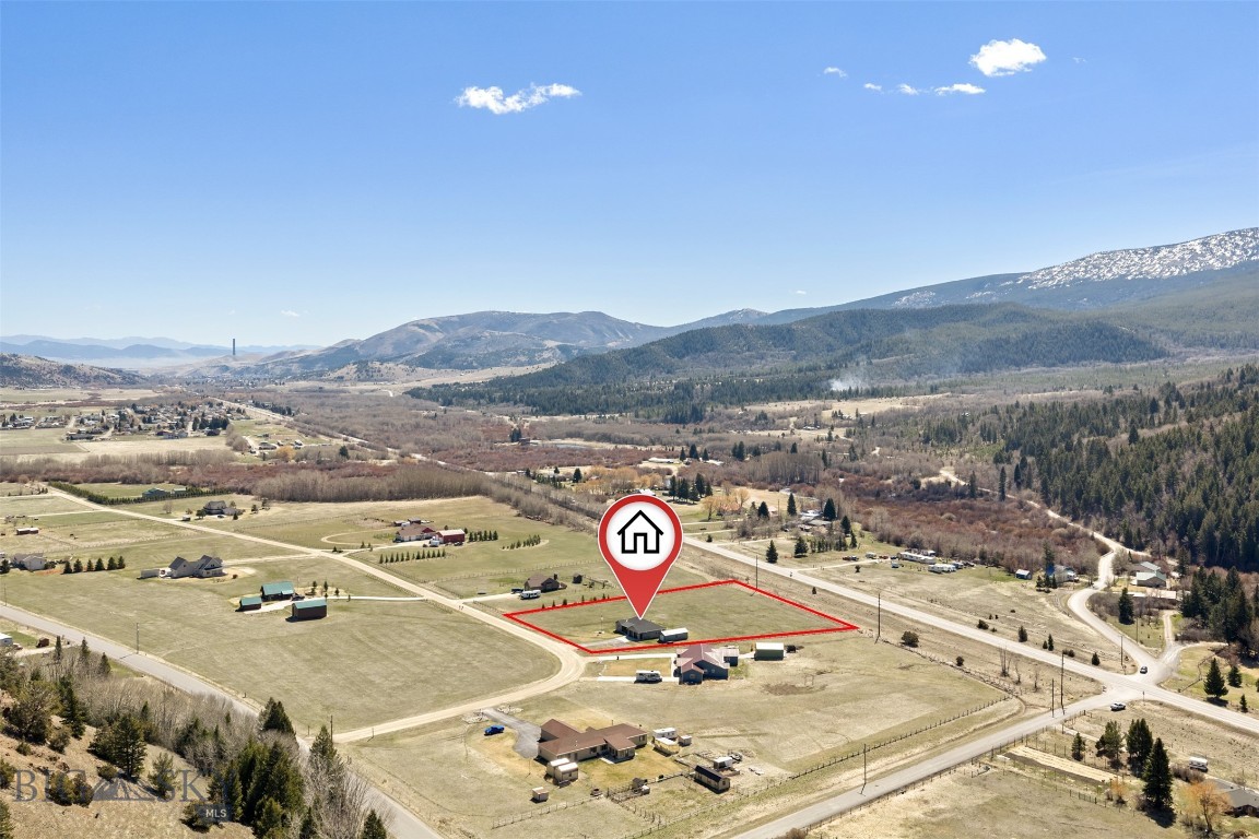 90 Garrity Drive Property Photo 1