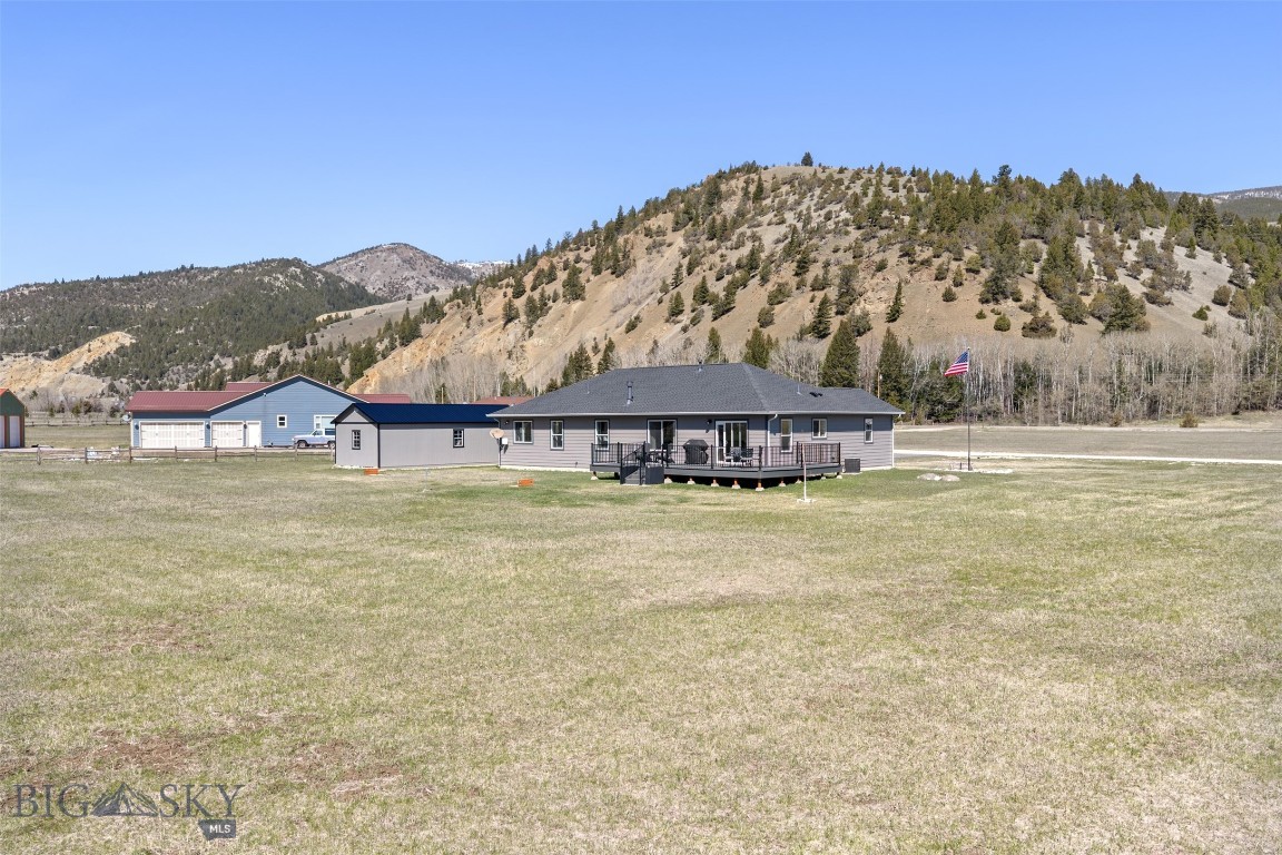90 Garrity Drive Property Photo 12