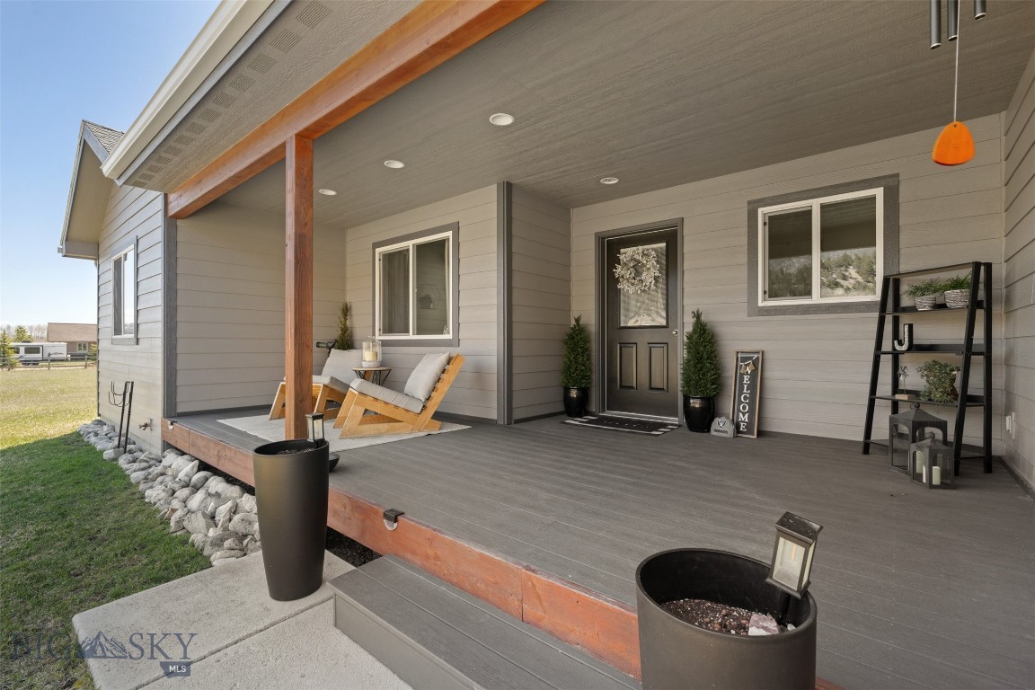 90 Garrity Drive Property Photo 17