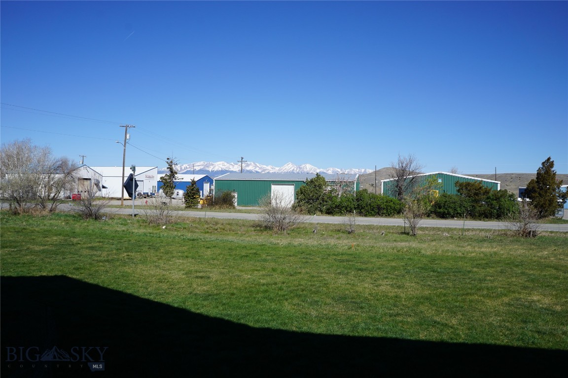 1004 Sheep Herder Lane Property Photo 6