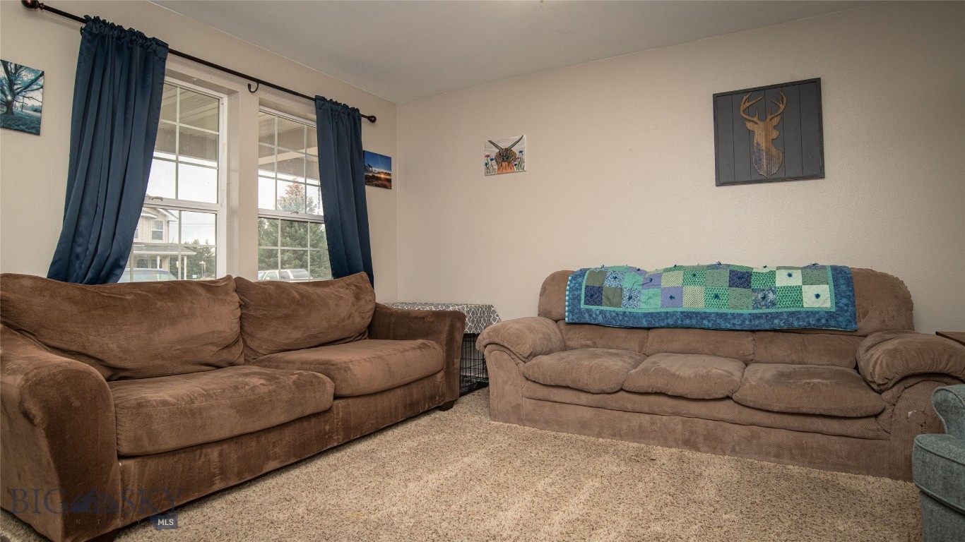 1004 Sheep Herder Lane Property Photo 9