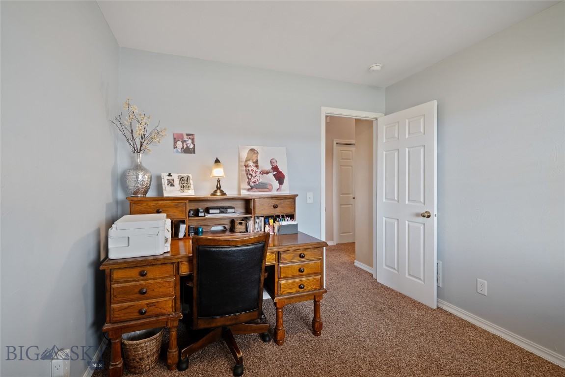 536 W Fagin St. Property Photo 25