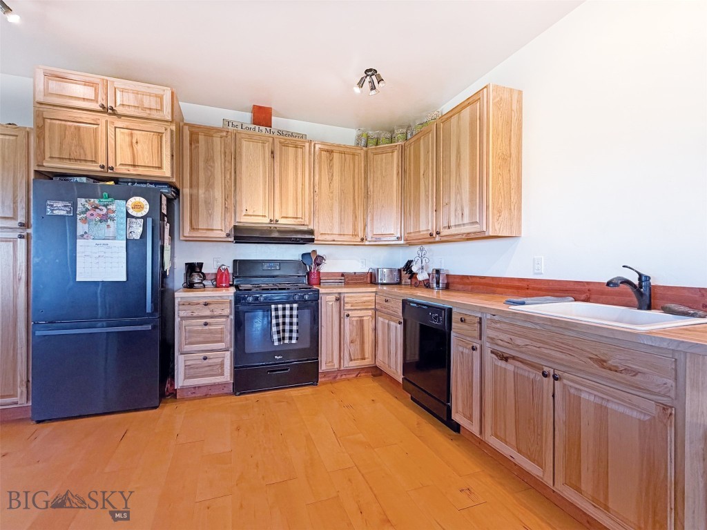 65 Elwood Lane Property Photo 14
