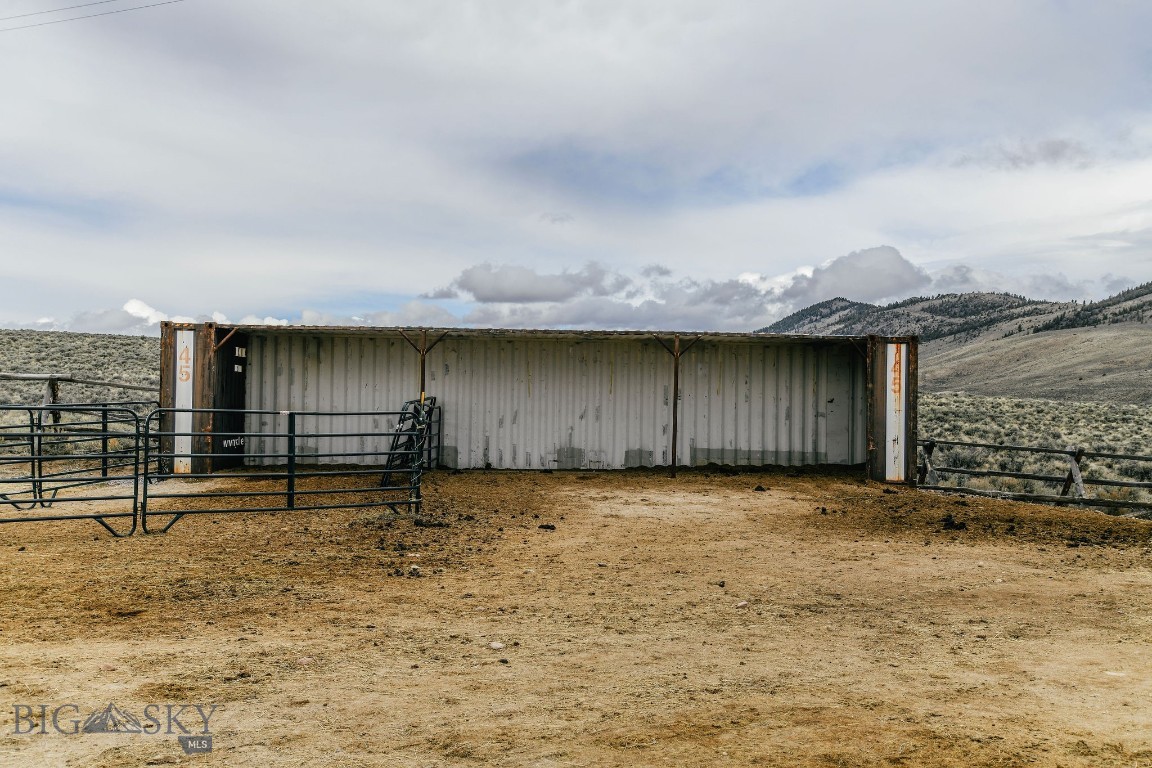 22869 Mt Highway 278 Property Photo 14
