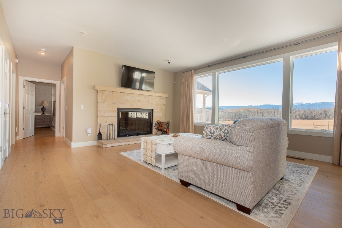 104 Running River Way Property Photo 14
