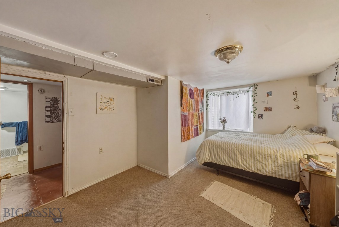 407 S 10th Avenue Property Photo 19