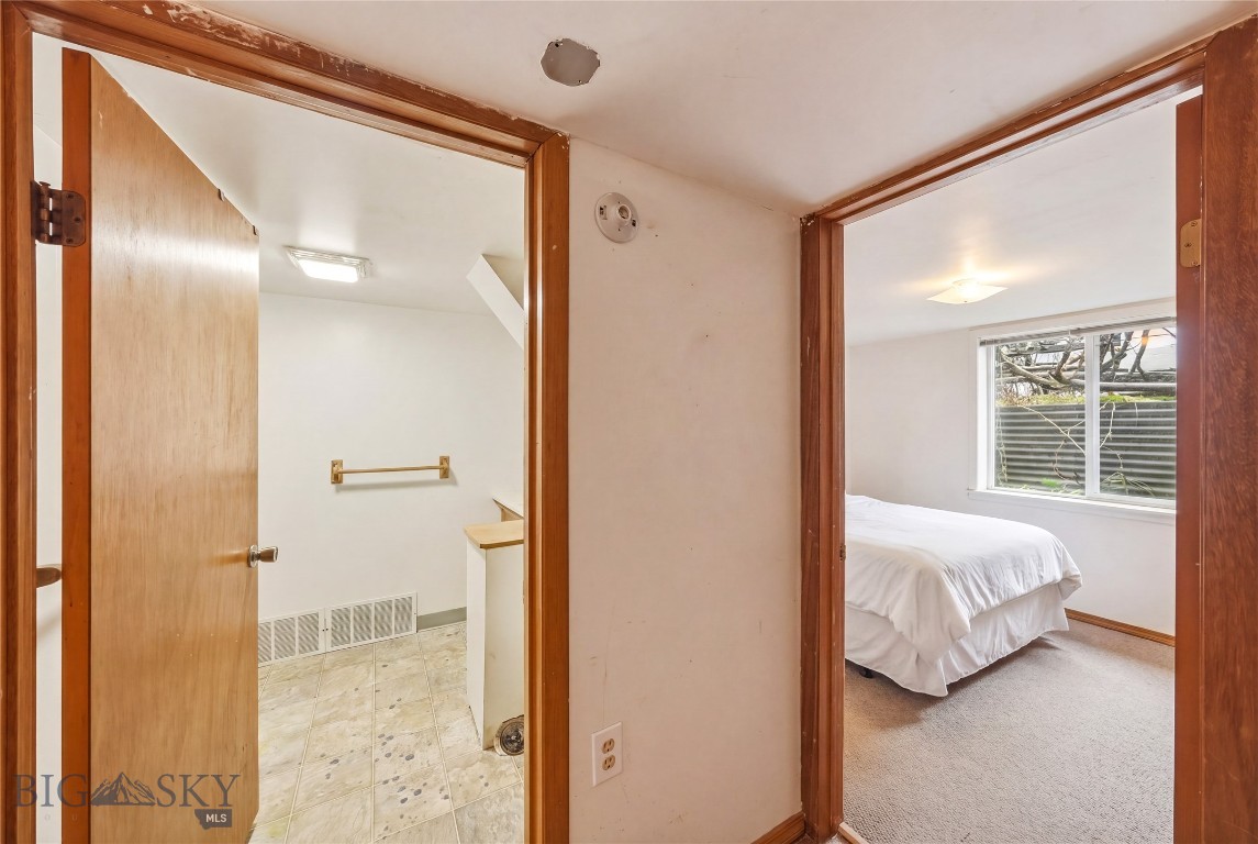 407 S 10th Avenue Property Photo 23