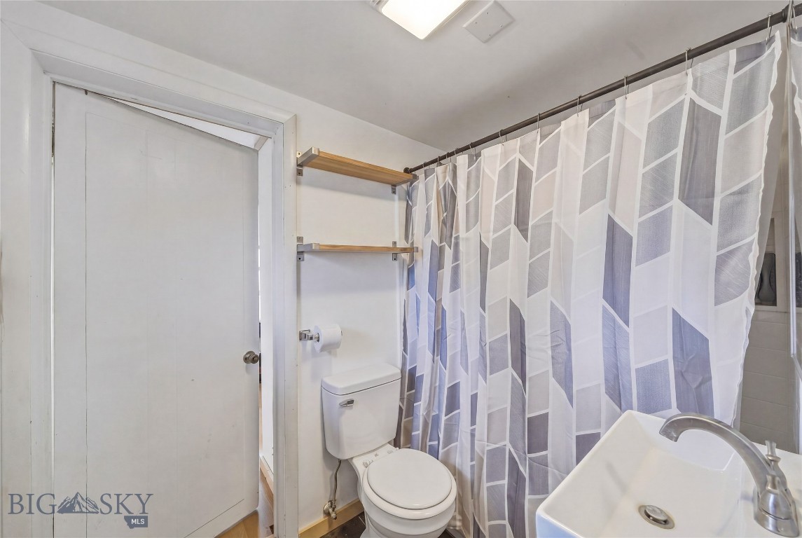 407 S 10th Avenue Property Photo 29