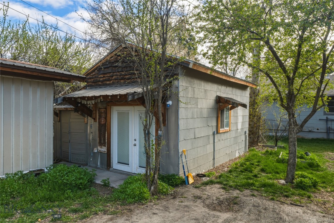 407 S 10th Avenue Property Photo 41