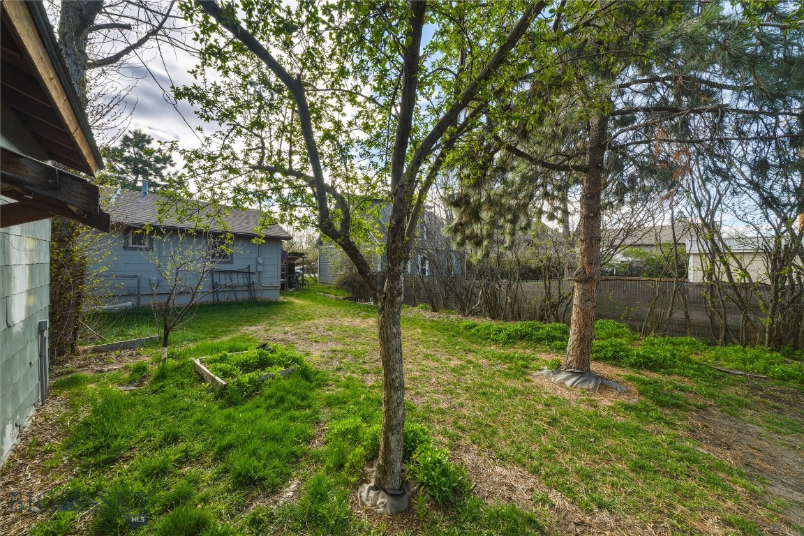 407 S 10th Avenue Property Photo 42